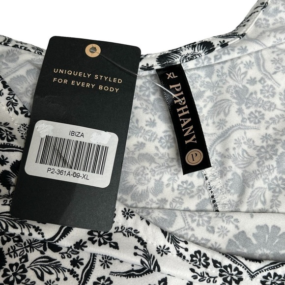 NWT PIPHANY IBIZA Sleeveless Black White Floral Tunic Tank Top Women's Size XL - Picture 11 of 16